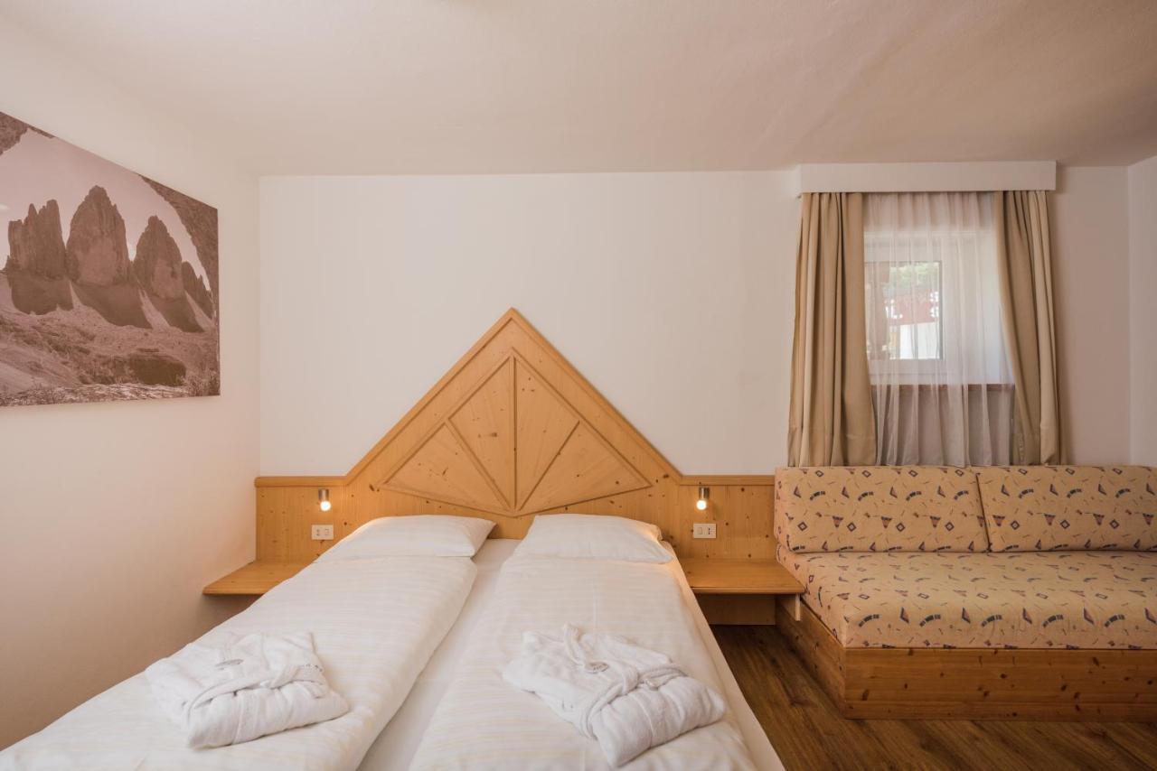 Hotel Royal Und Ferienhaus Annabel Sexten Eksteriør billede
