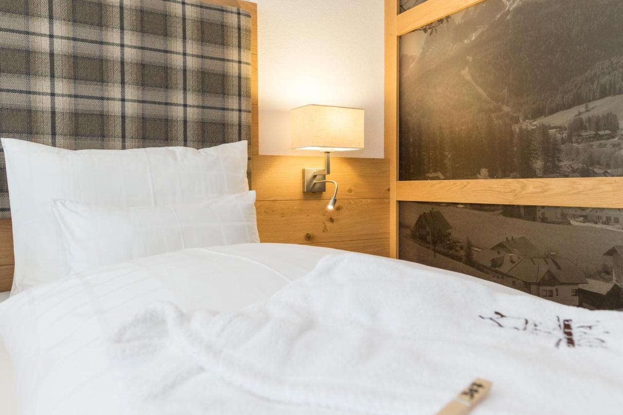 Hotel Royal Und Ferienhaus Annabel Sexten Eksteriør billede